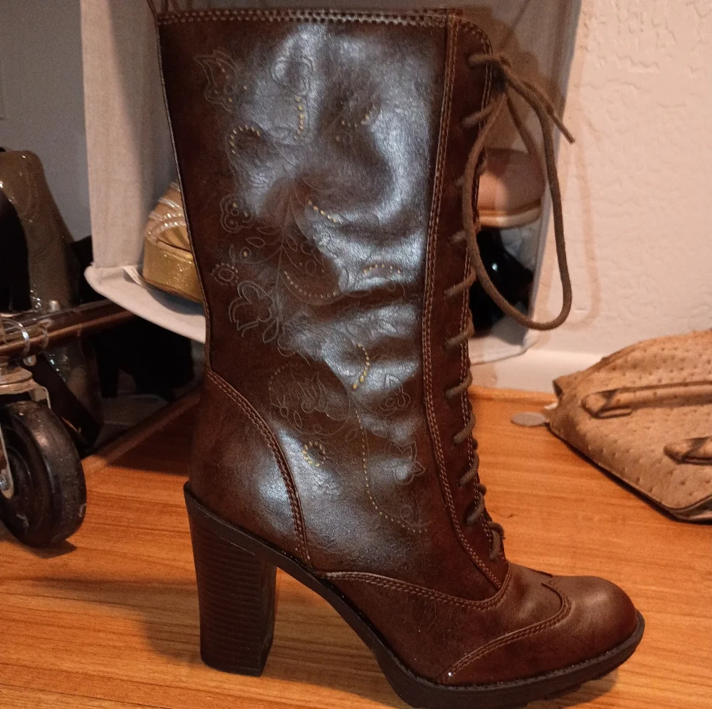 Arizona Jean Co. Brown Brogue-Style Heeled Lace-Up Boots | Size 7 1/2 👢 - Picture 6 of 16